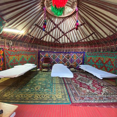 Agyn Guest House Каракол Экстерьер фото
