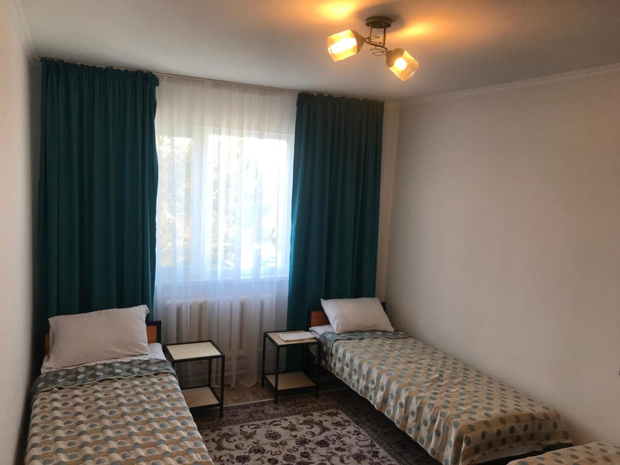 Agyn Guest House Каракол Экстерьер фото